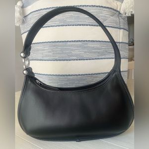 COACH Eve Medium Leather Shoulder Bag Black